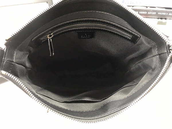 激安グッチバッグコピー着用イメージ